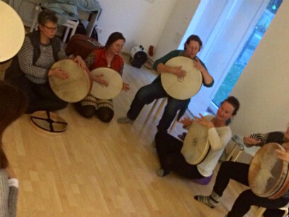 Frame Drumming Workshop with Ricarda Raabe at School Of Voice | www.schoolofvoice.berlin