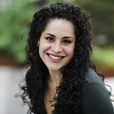 Alexandra Urquiola, Teacher at the Kara Johnstad School Of Voice